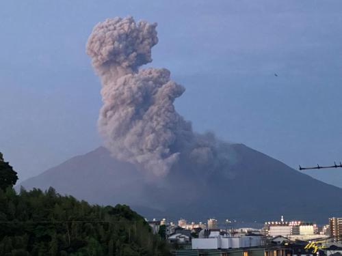 大きな噴火2024:05:18